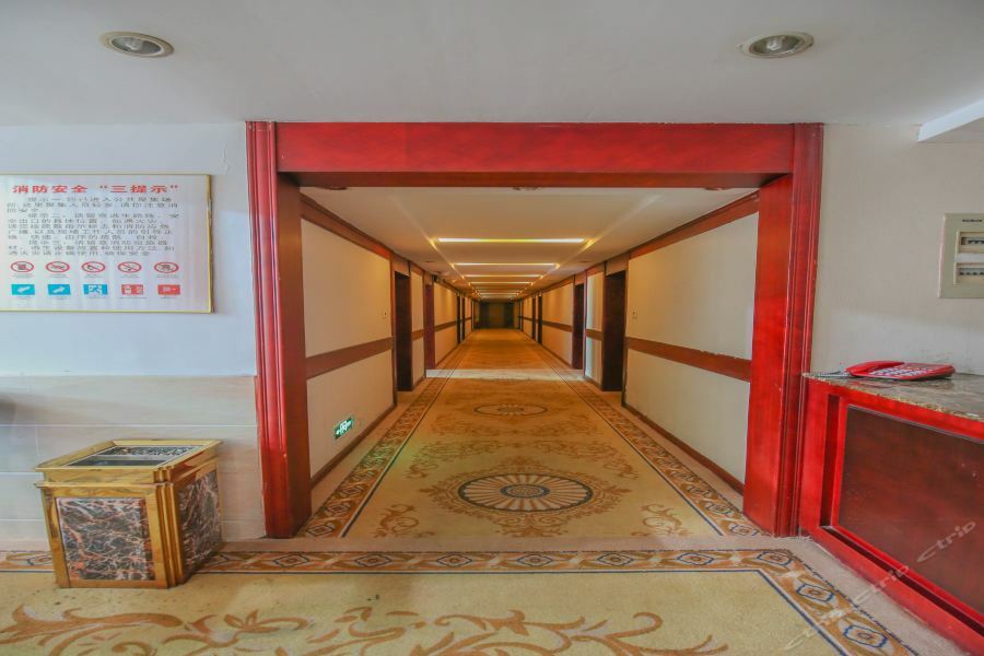 Luchi Hotel Luyang  Dış mekan fotoğraf